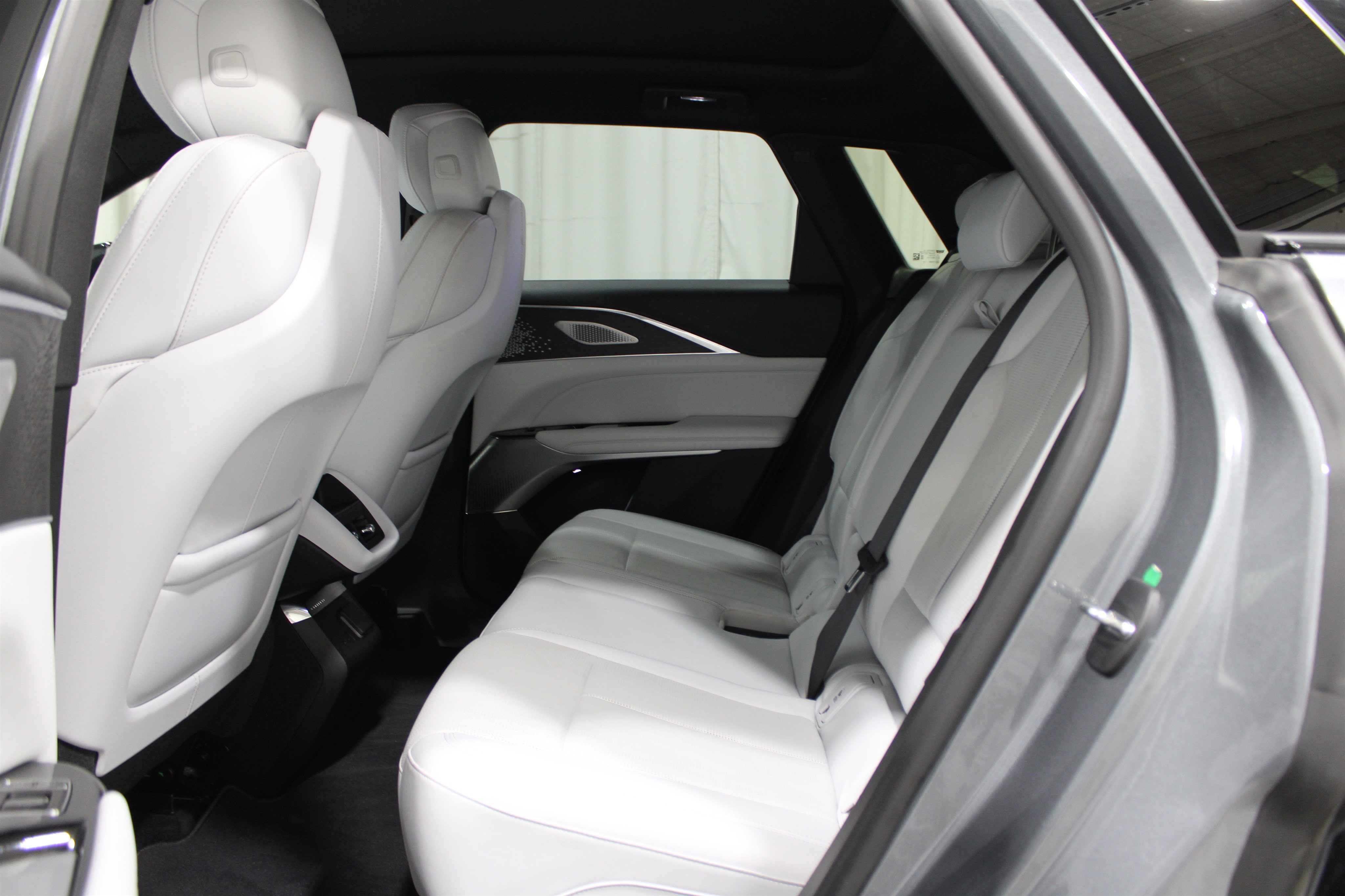 2023 Cadillac Lyriq Luxury photo 17