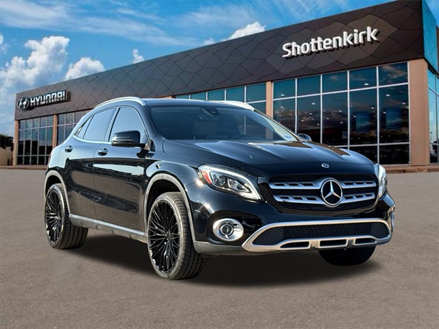 2020 Mercedes Benz GLA 250 4MATIC photo 2