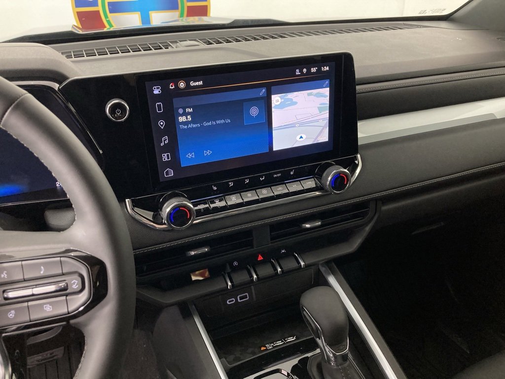 2026 Chevrolet Colorado LT photo 2