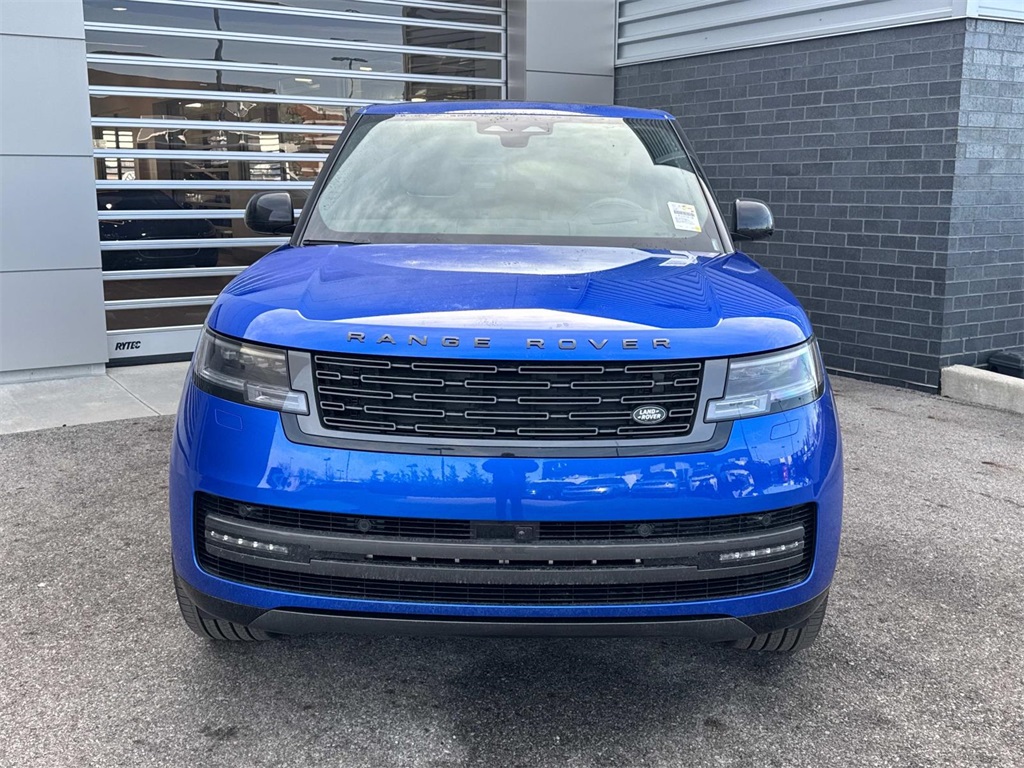 2025 Land Rover Range Rover Autobiography photo 2