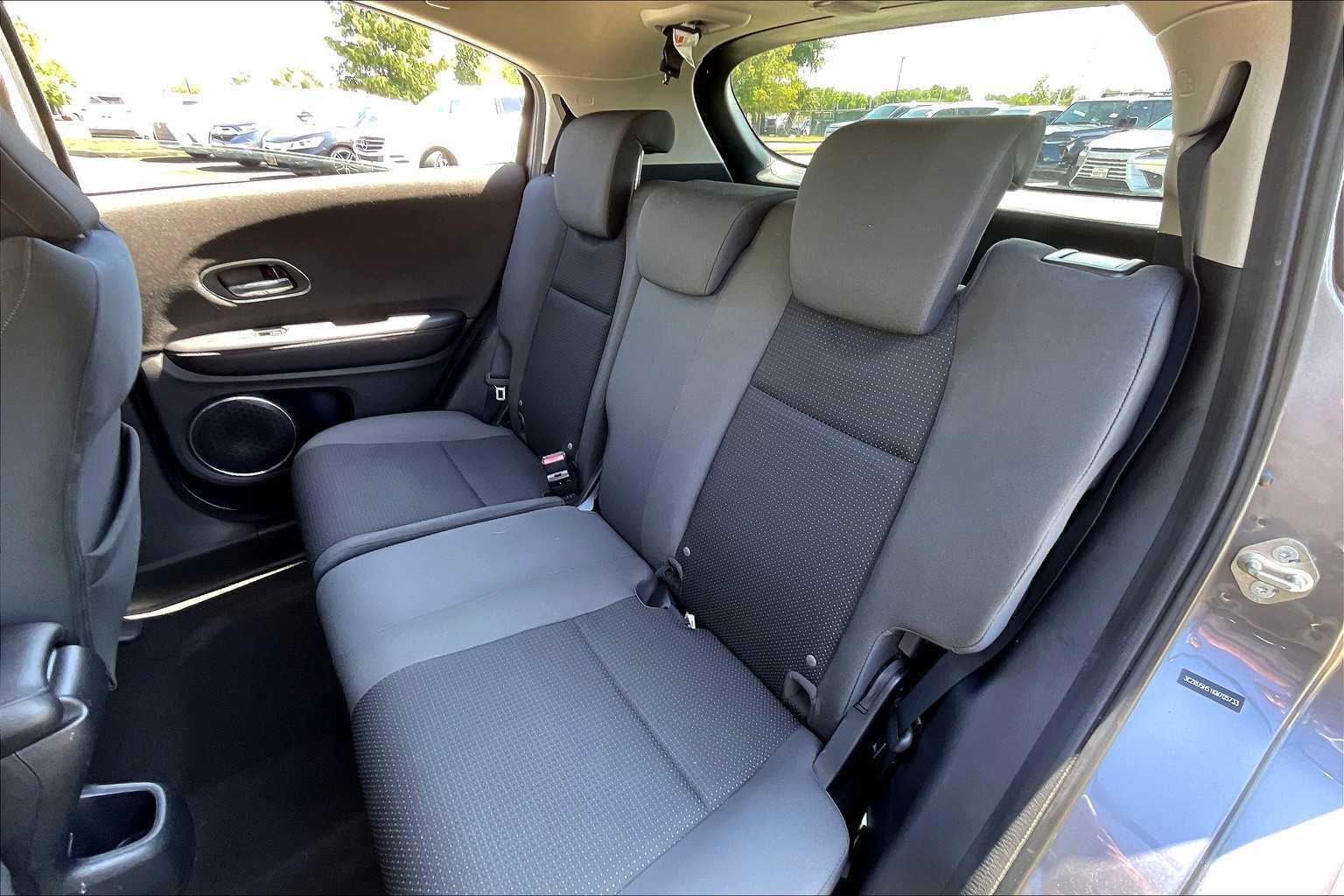 2019 Honda HR-V EX photo 17