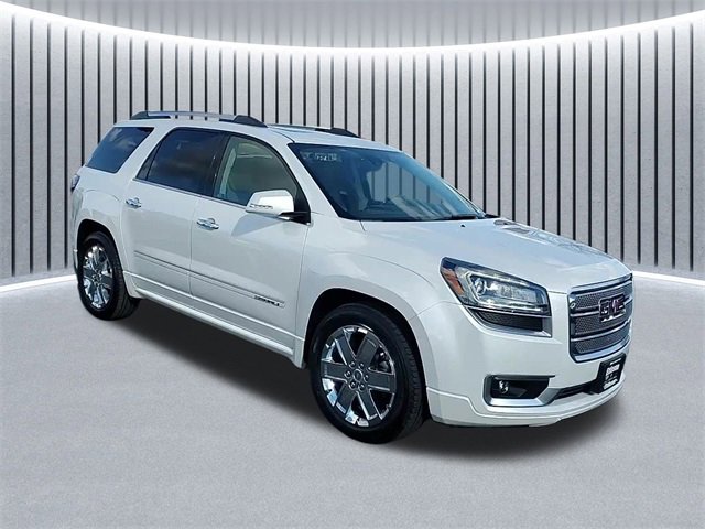 2016 GMC Acadia Denali's photo