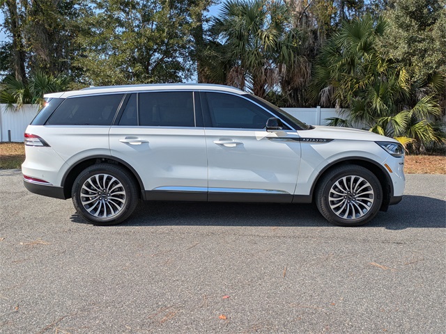 2023 Lincoln Aviator Reserve photo 2