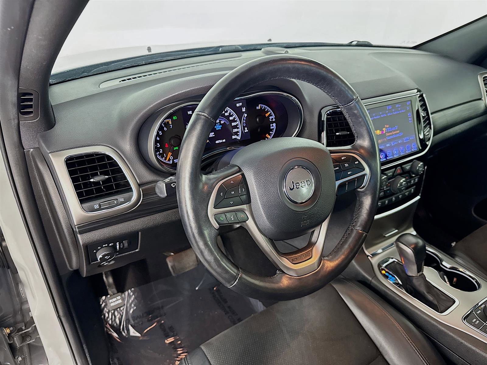 2020 Jeep Grand Cherokee Altitude photo 9