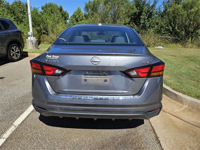 2023 Nissan Altima 2.5 SV photo 7