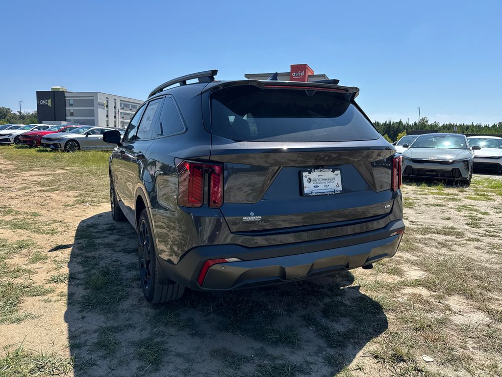 2025 Kia Sorento X-Line SX Prestige photo 4