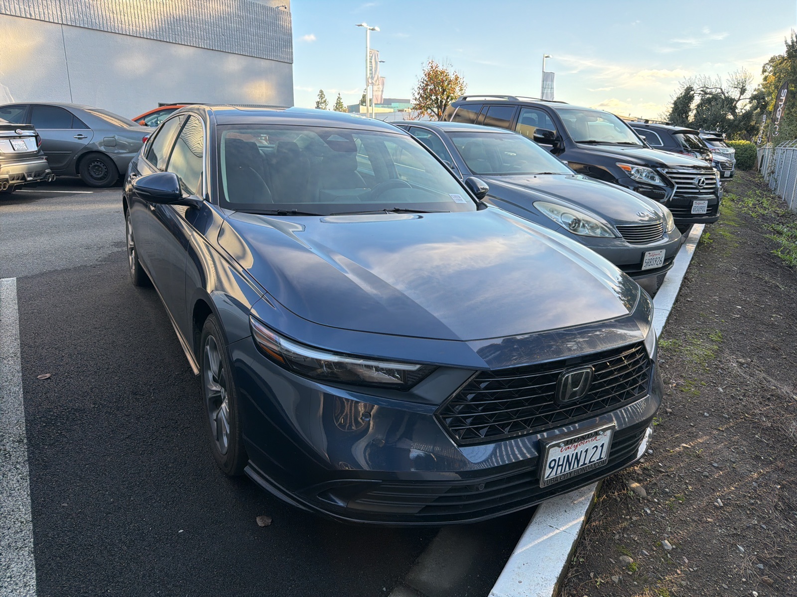 2023 Honda Accord Hybrid EX-L's photo