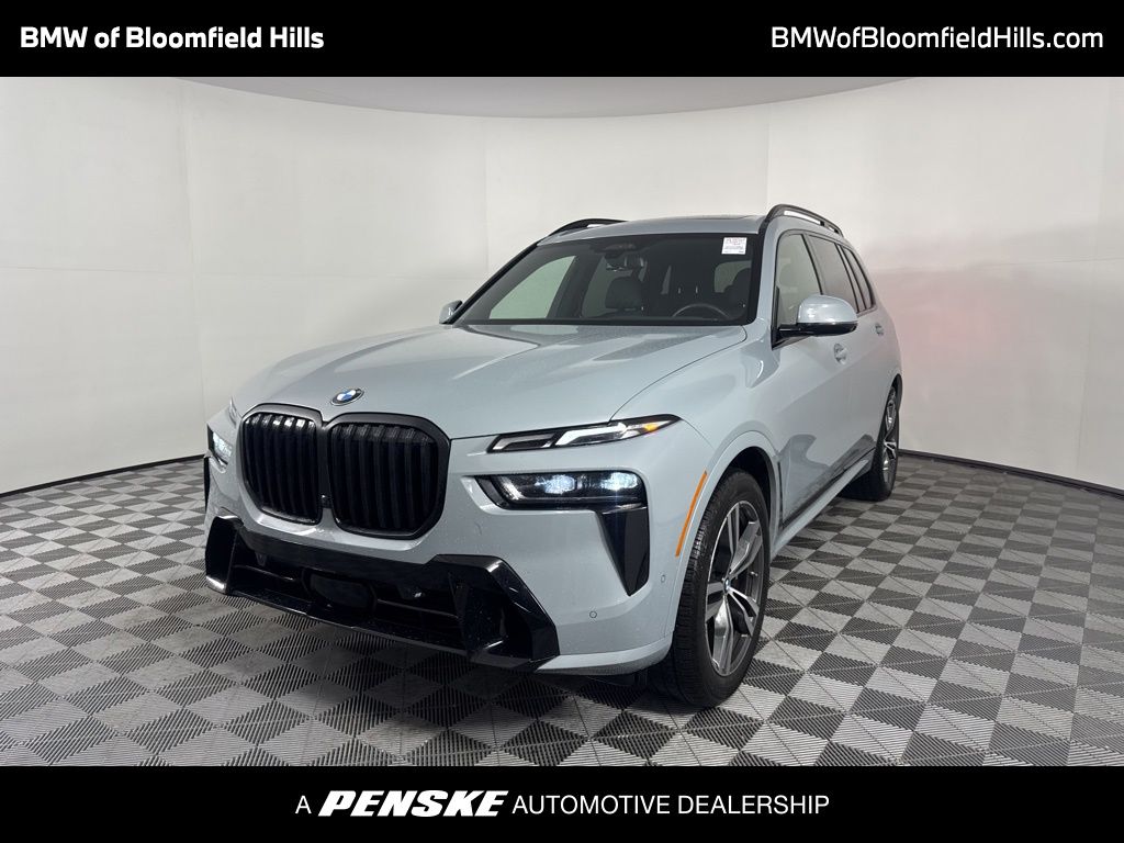 2024 BMW X7 40i's photo