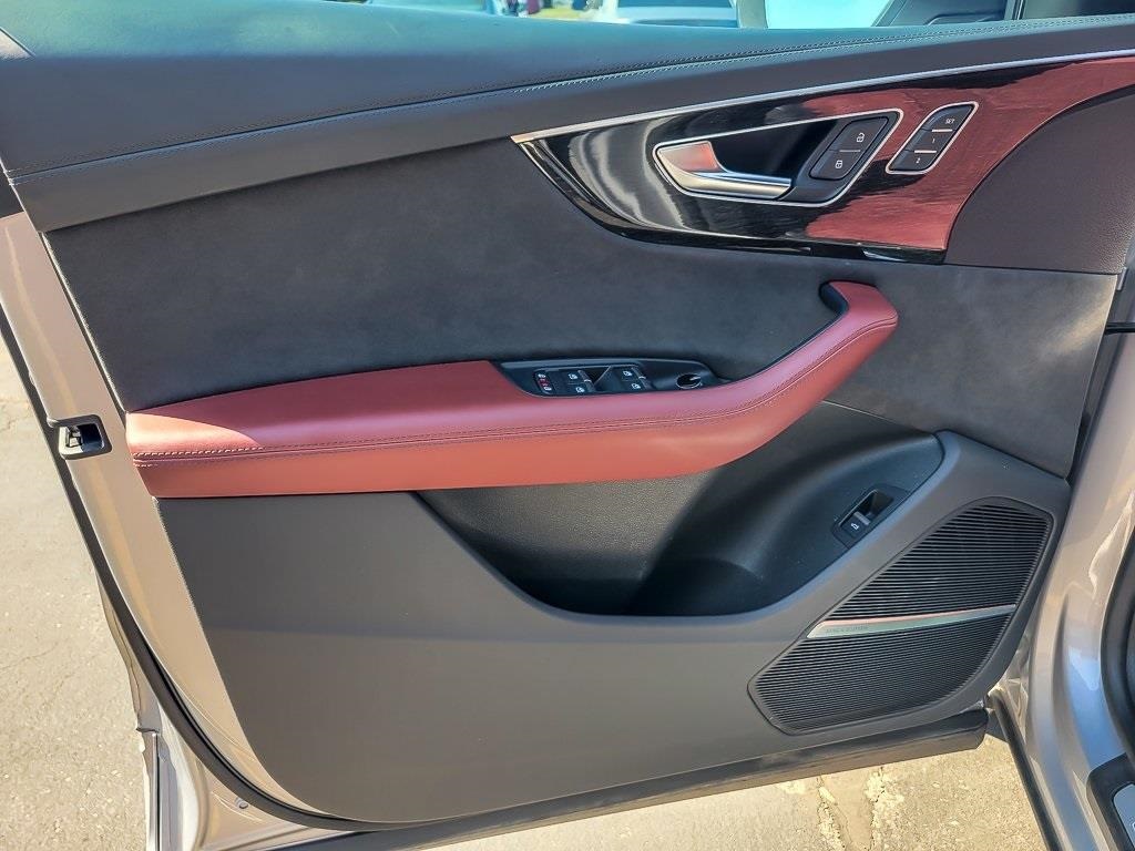 2021 Audi SQ8 Prestige photo 18