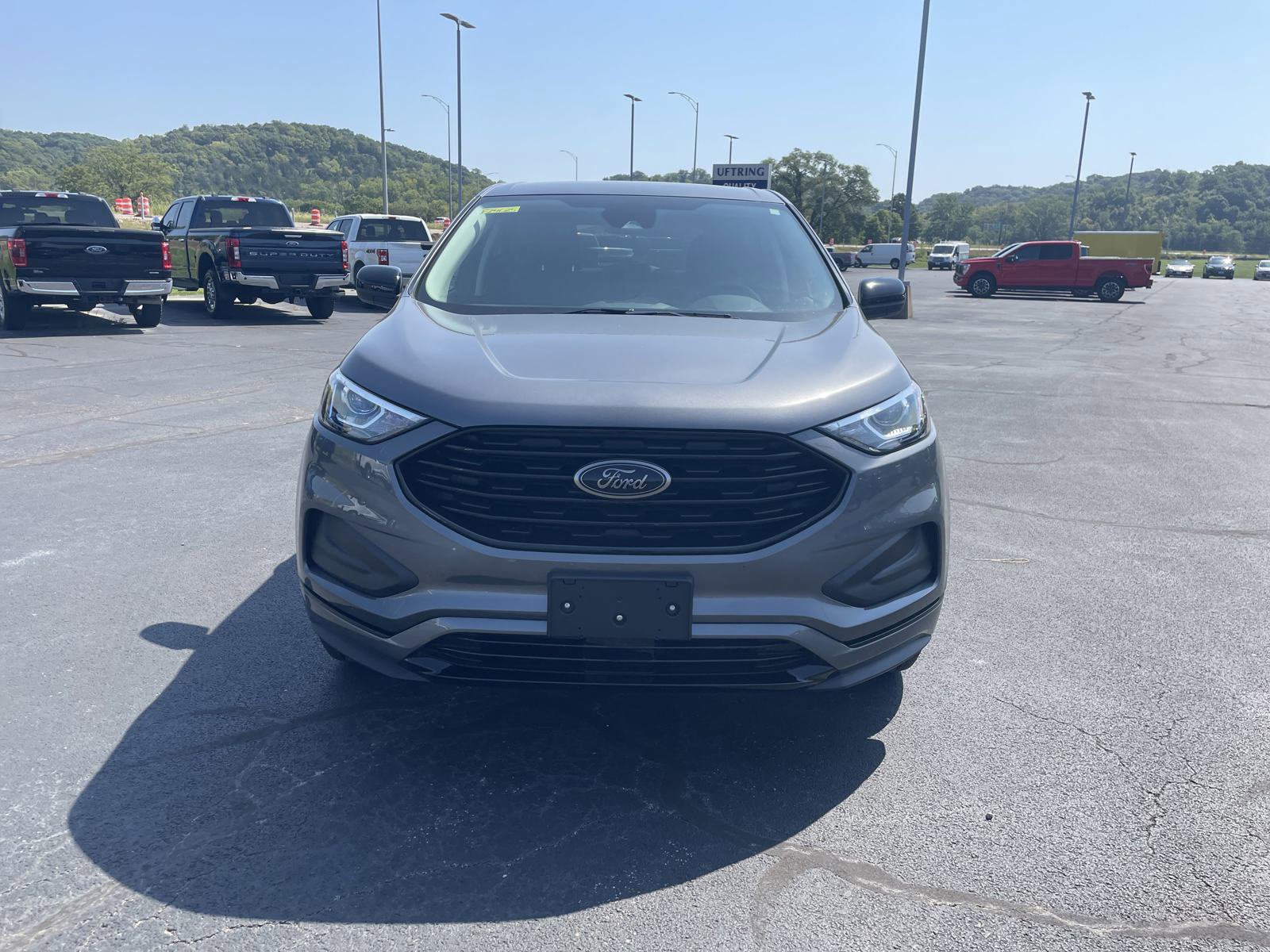2024 Ford Edge SE photo 2