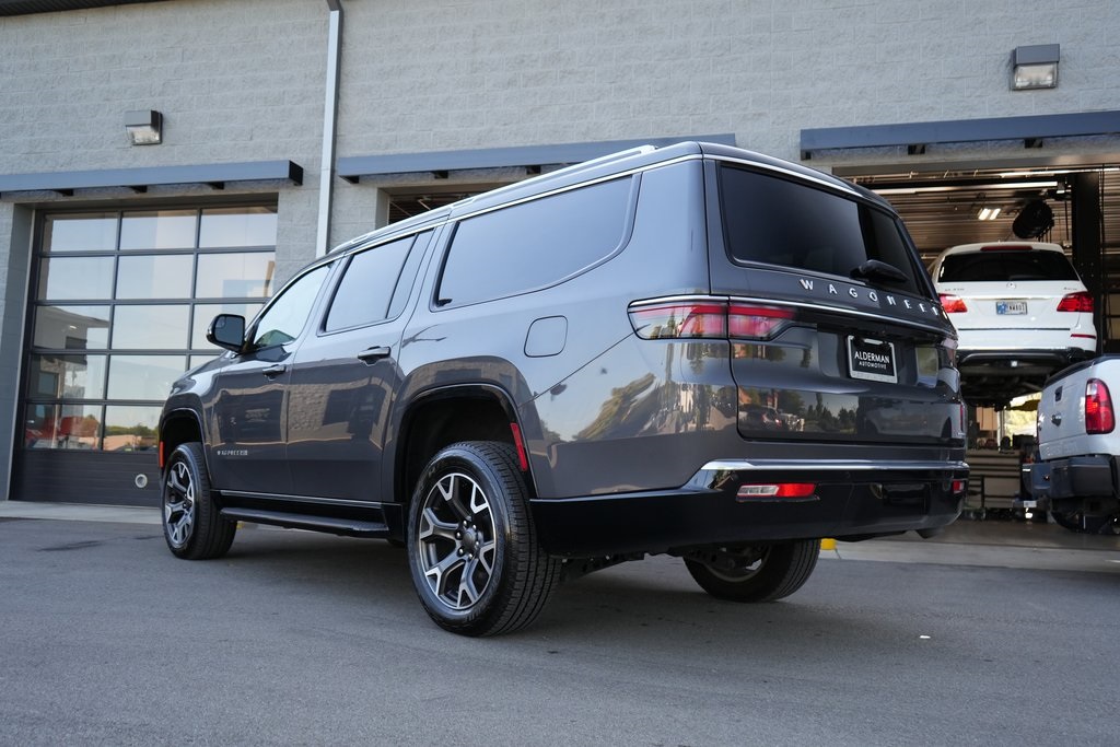 2024 Jeep Wagoneer L Series III photo 12