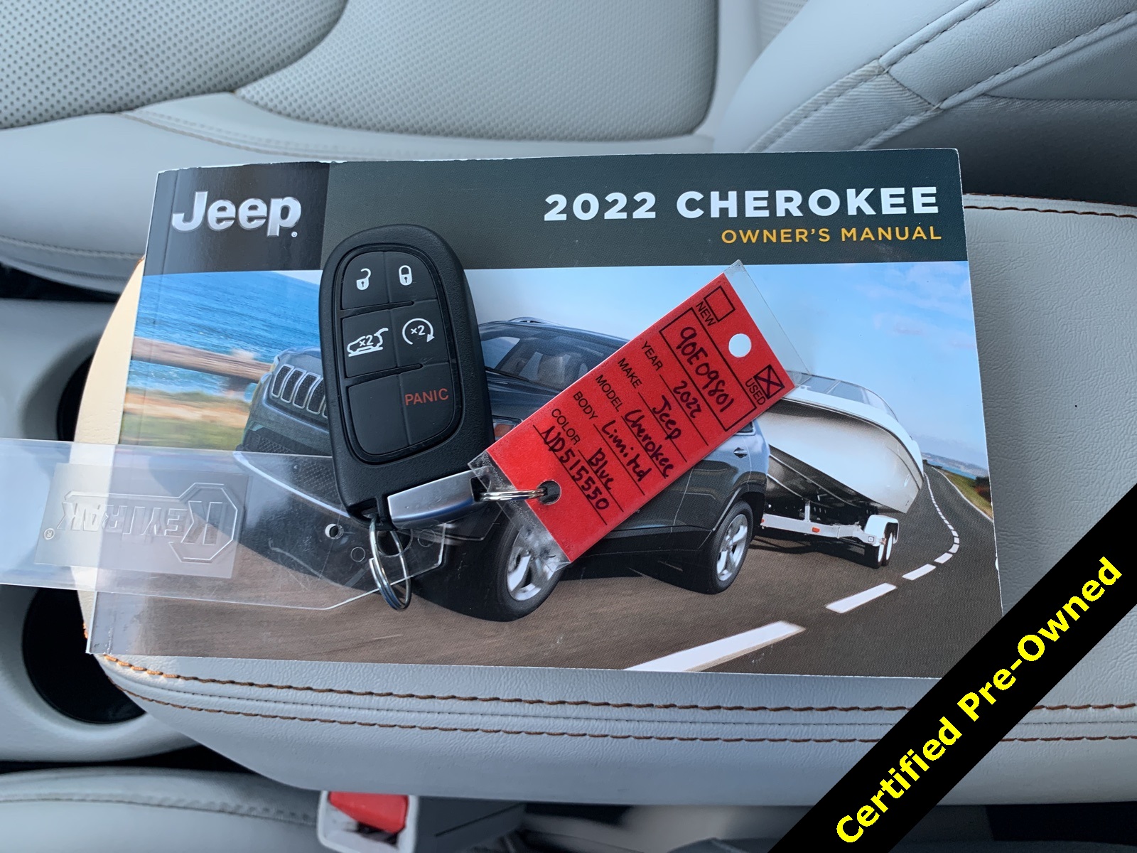 2022 Jeep Cherokee Limited photo 23