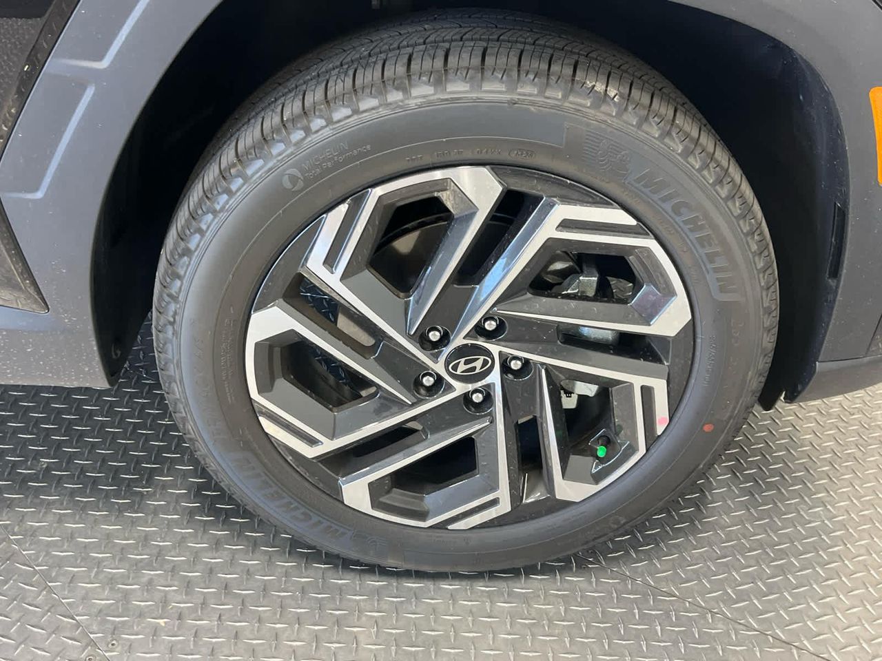 2025 Hyundai Tucson Limited photo 22