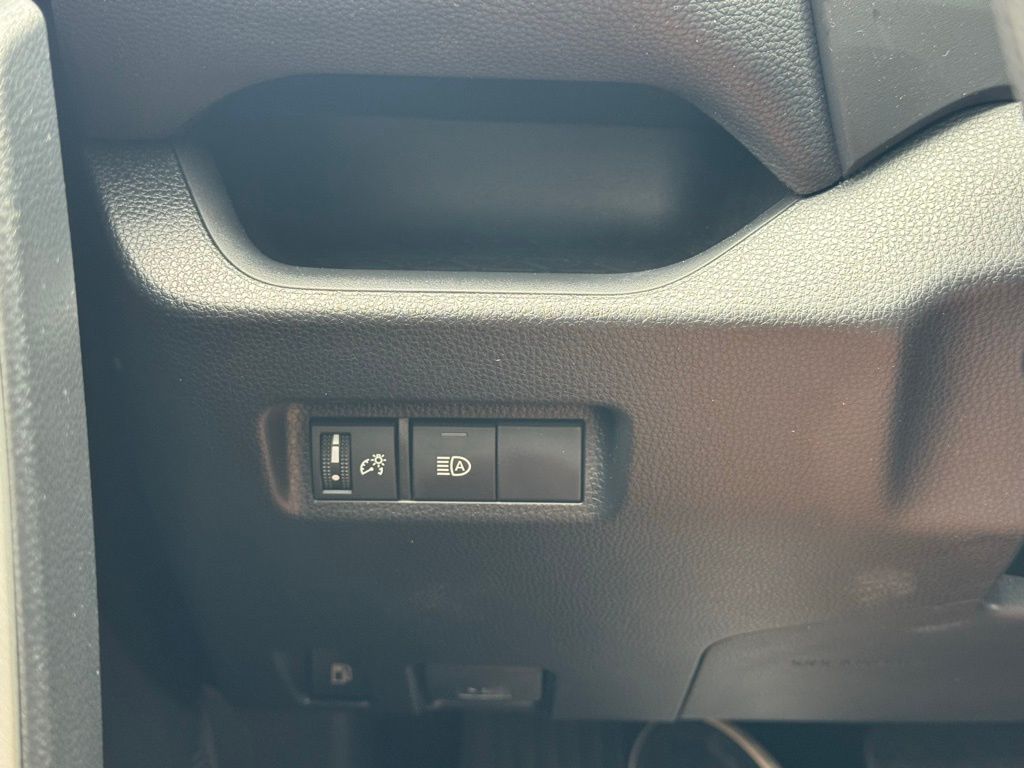 2024 Toyota RAV4 Hybrid LE photo 23