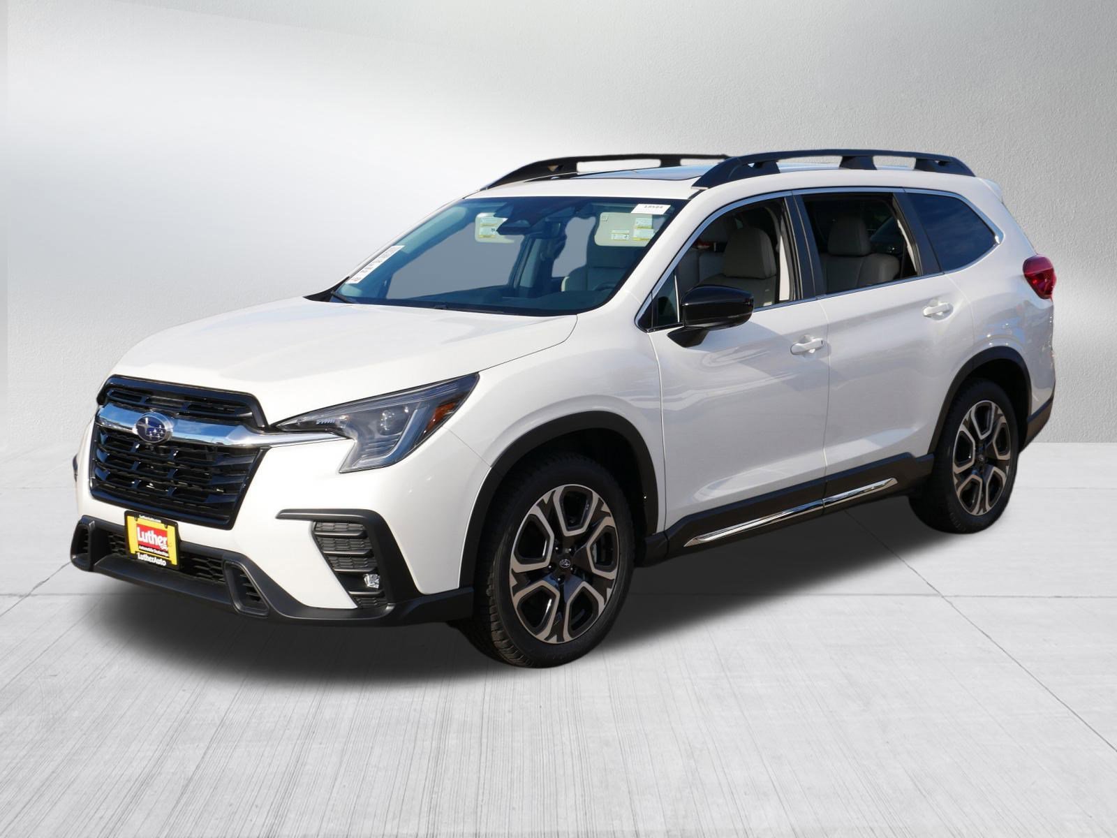 2024 Subaru Ascent Limited photo 3