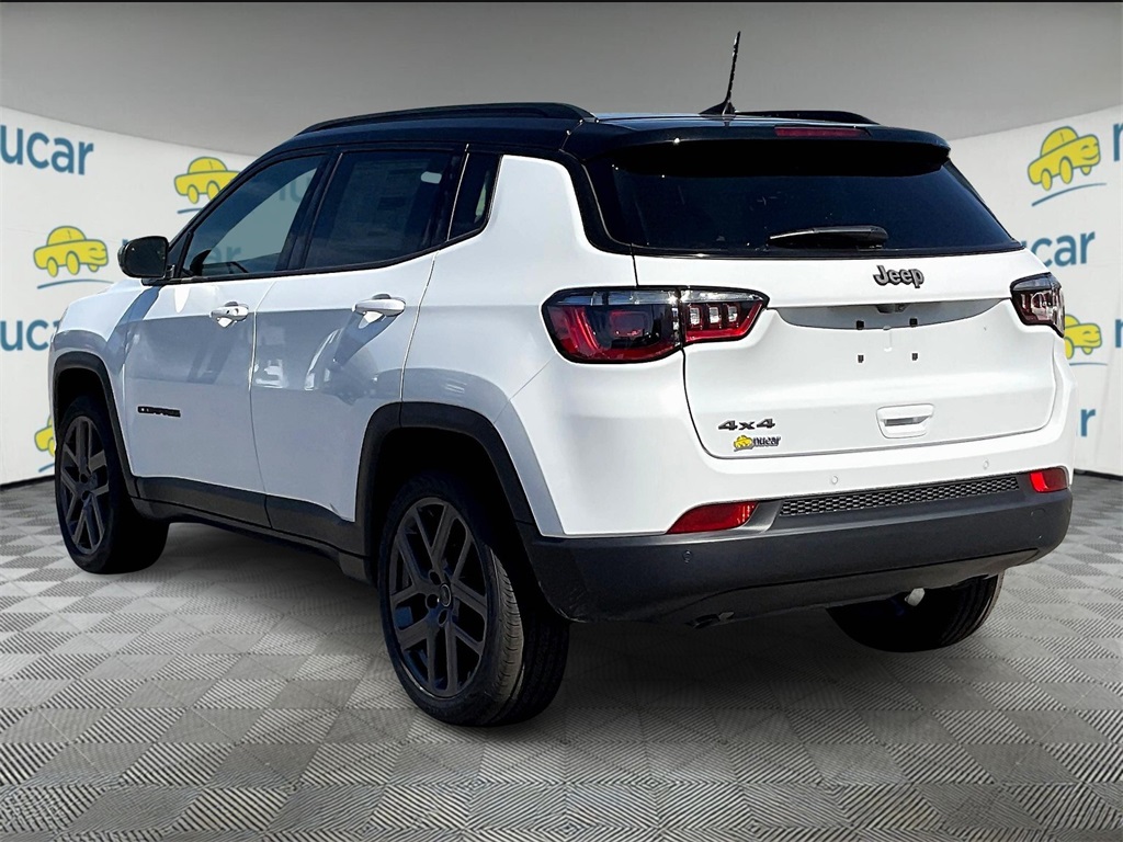 2025 Jeep Compass Limited photo 3