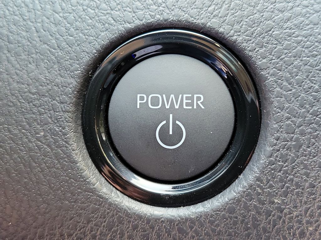 2025 Toyota Camry LE photo 27