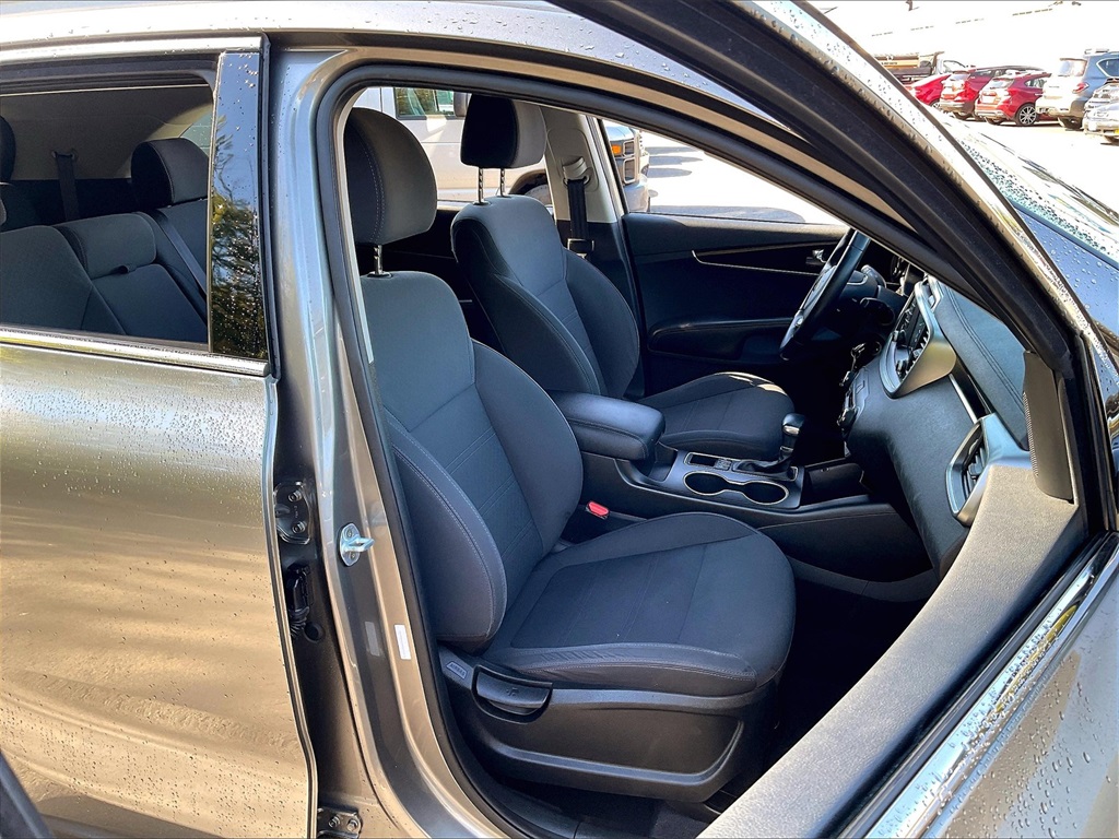2019 Kia Sorento LX photo 10