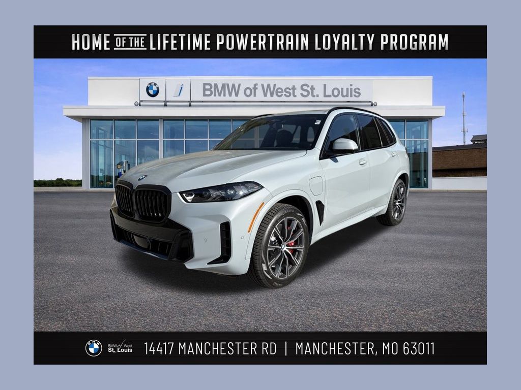 2026 BMW X5 50e's photo