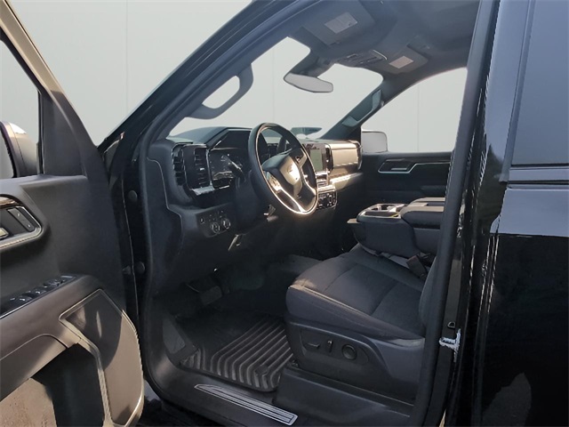 2022 Chevrolet Silverado 1500 LT photo 10