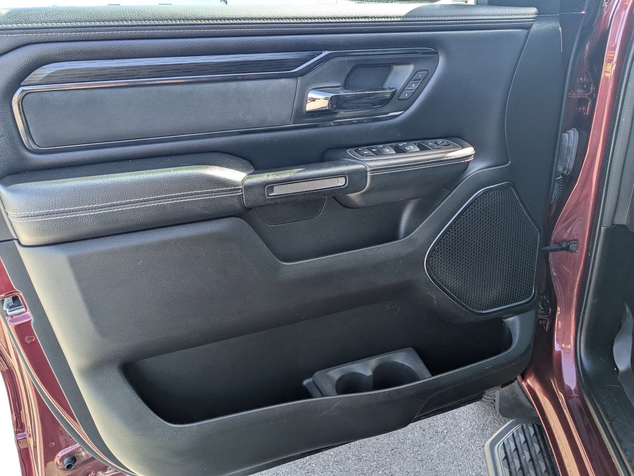 2023 Ram 1500 Sport photo 11