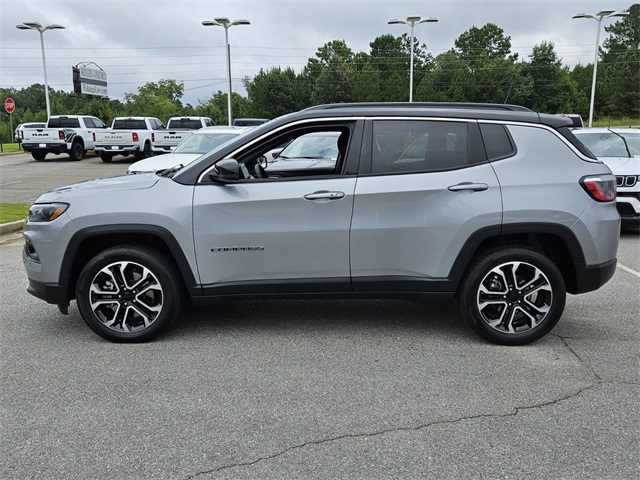 2024 Jeep Compass Limited photo 4