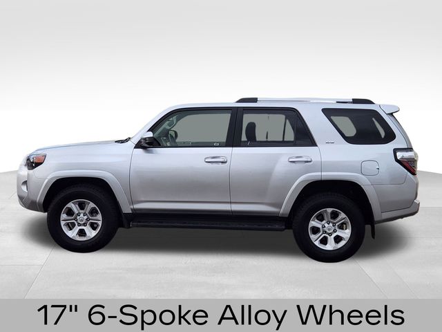 2024 Toyota 4Runner SR5 photo 3