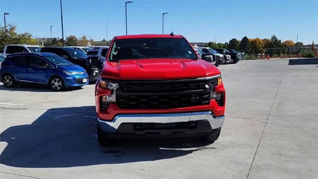 2026 Chevrolet Silverado 1500 photo 3