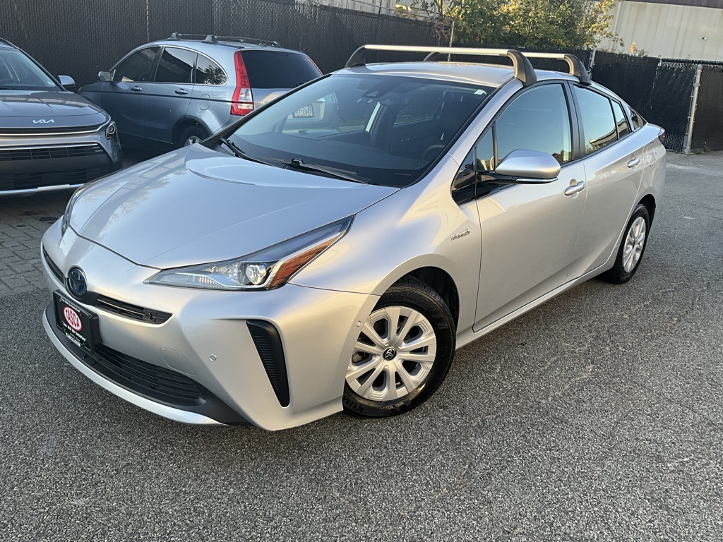 2019 Toyota Prius LE