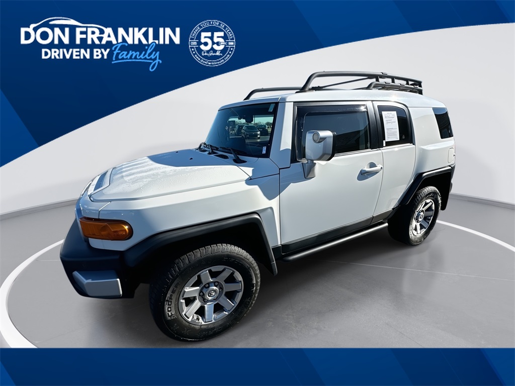 2014 Toyota FJ Cruiser Base's photo