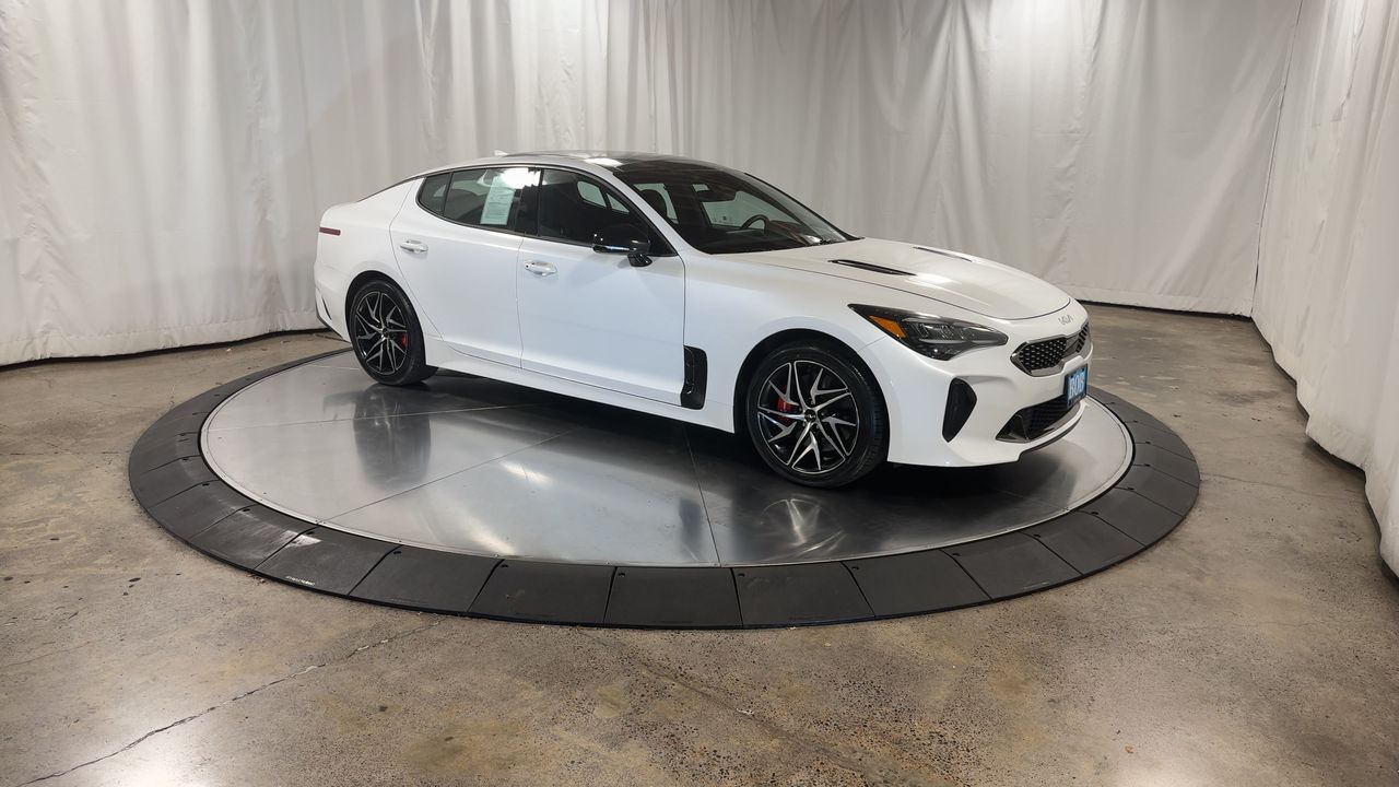 2023 Kia Stinger GT-Line photo 2