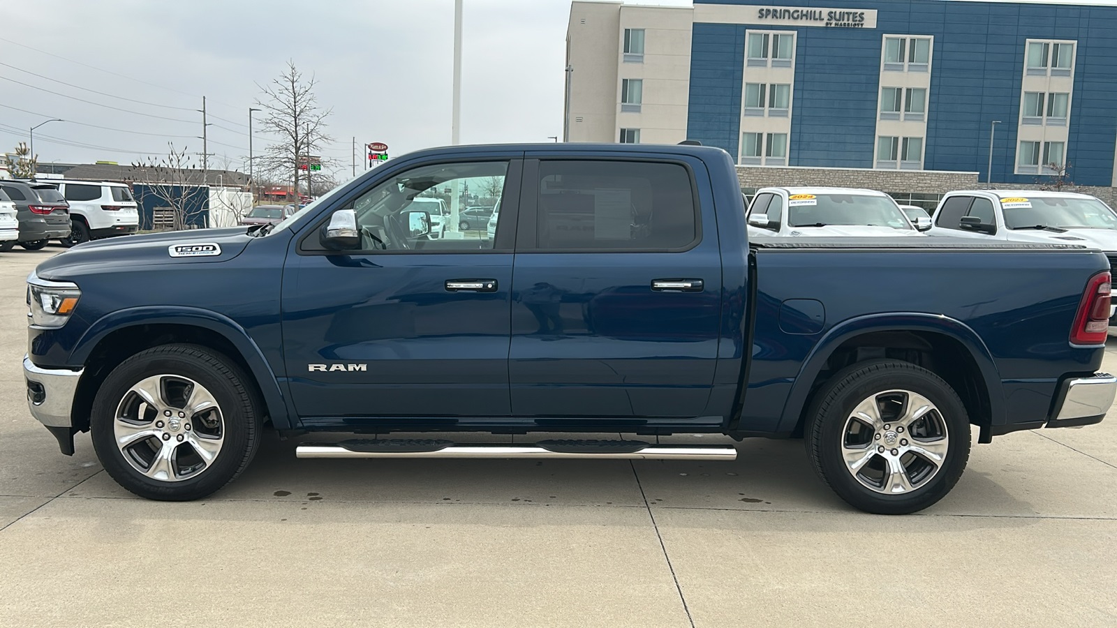 2022 Ram 1500 Laramie photo 6