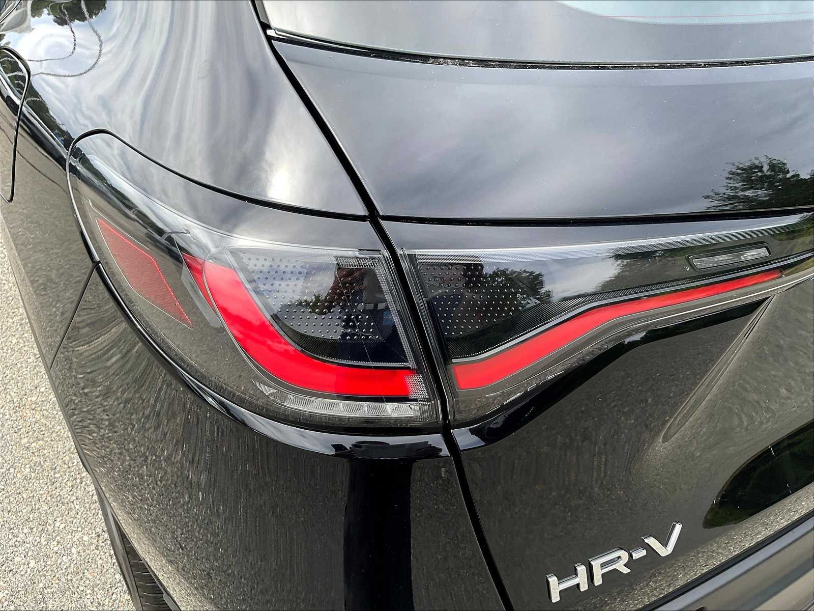2024 Honda HR-V LX photo 31