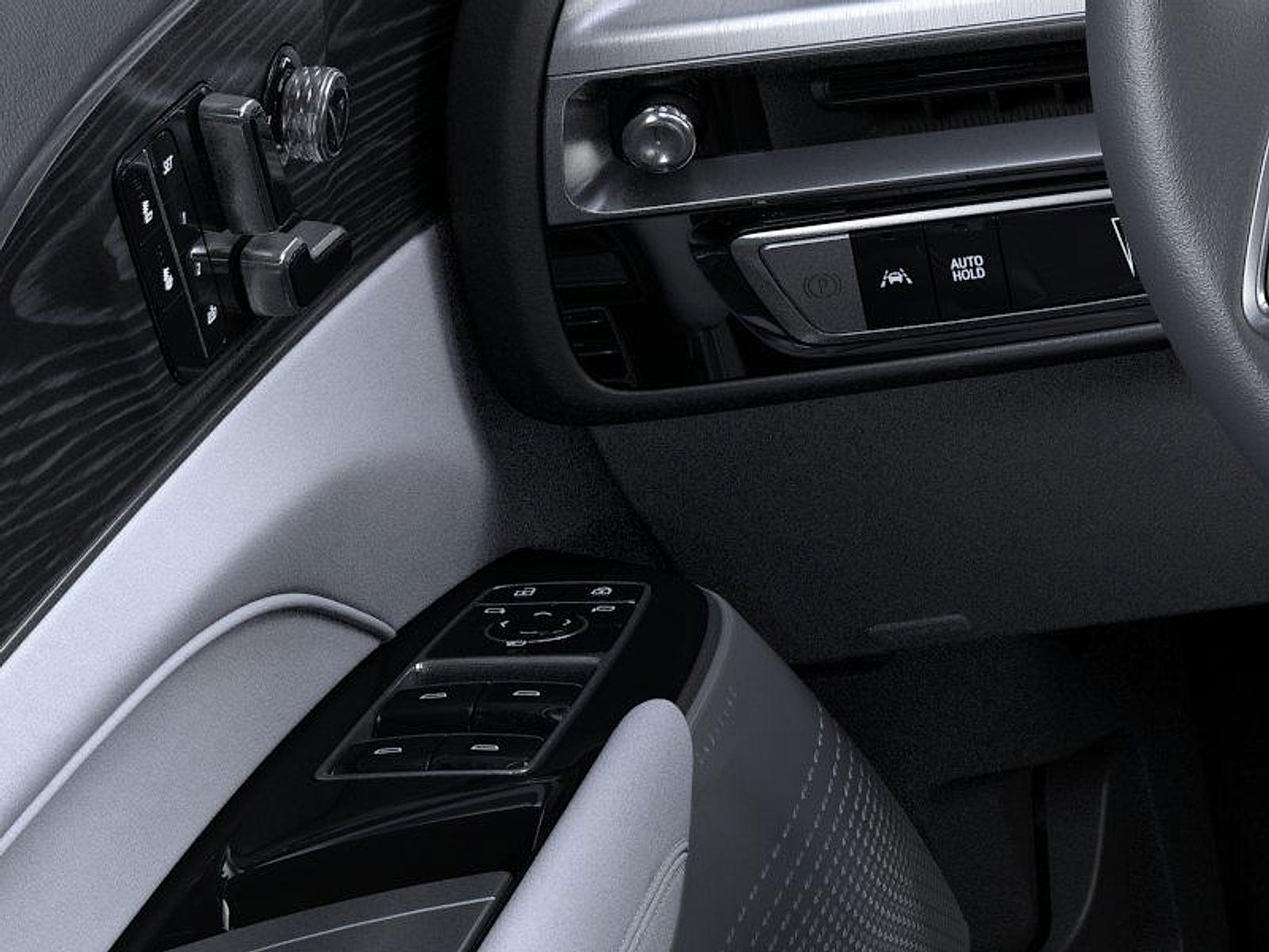 2026 Cadillac Lyriq Luxury photo 21