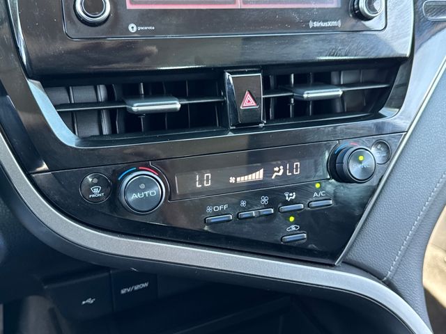 2024 Toyota Camry SE photo 13