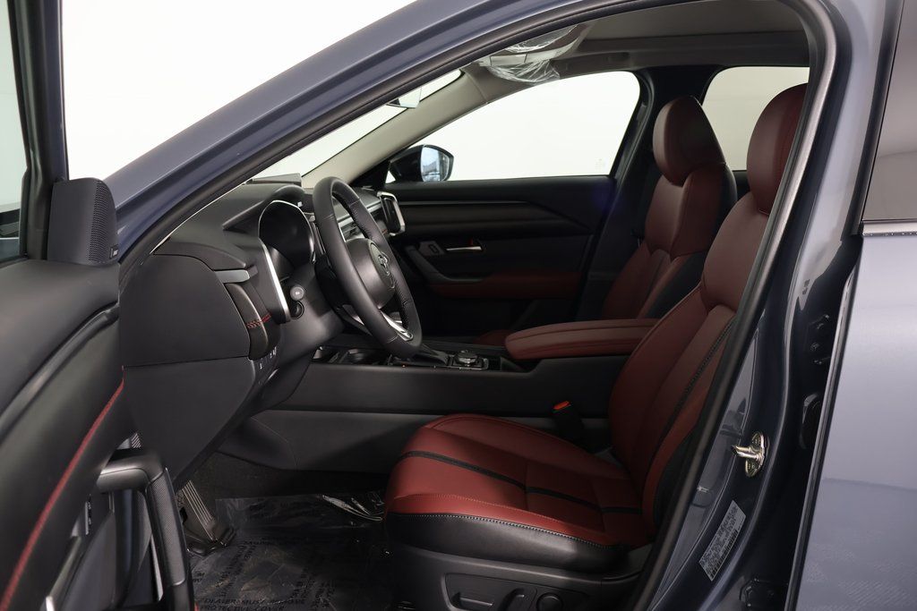 2025 Mazda CX-50 Premium photo 4