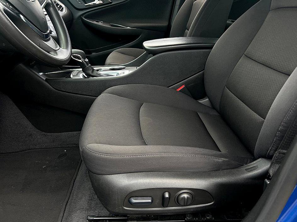 2023 Chevrolet Malibu 1LT photo 9
