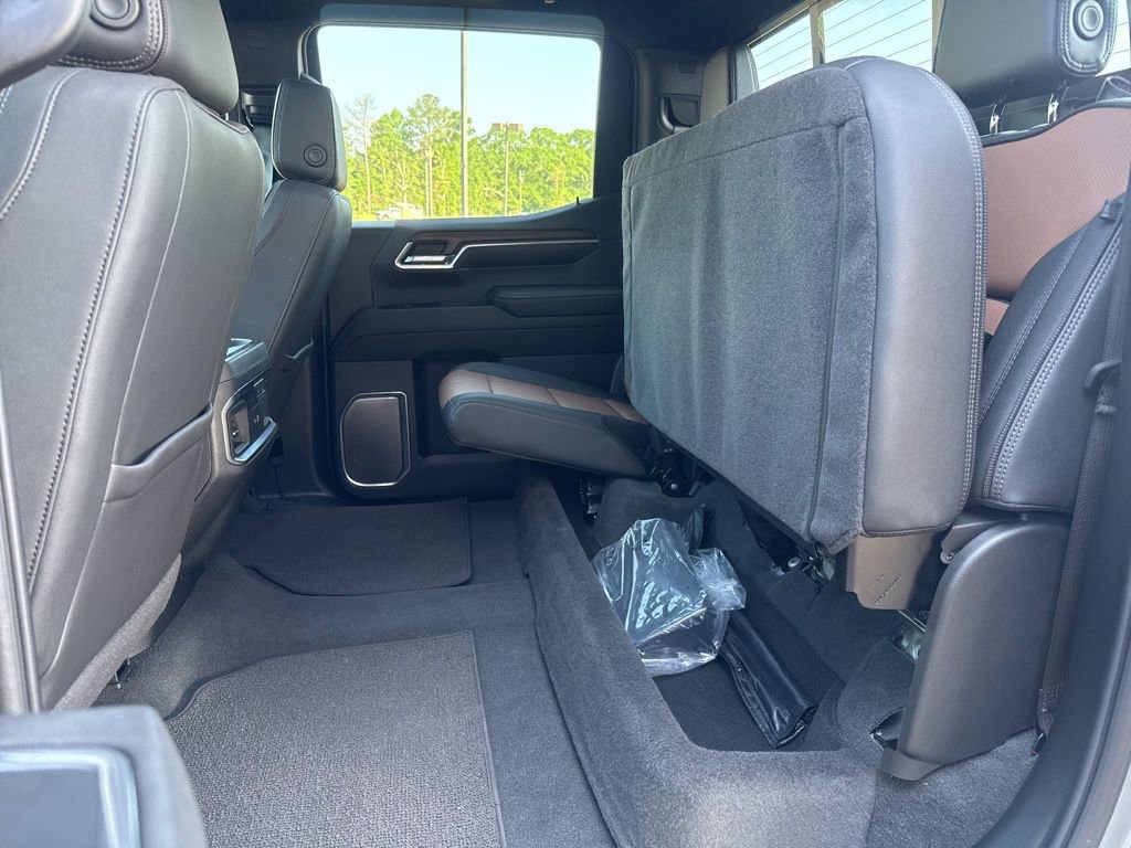2024 Chevrolet Silverado 1500 High Country photo 30