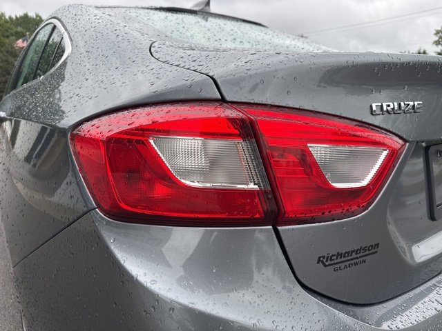 2018 Chevrolet Cruze Premier photo 17