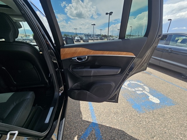 2024 Volvo XC90 B5 Plus photo 22