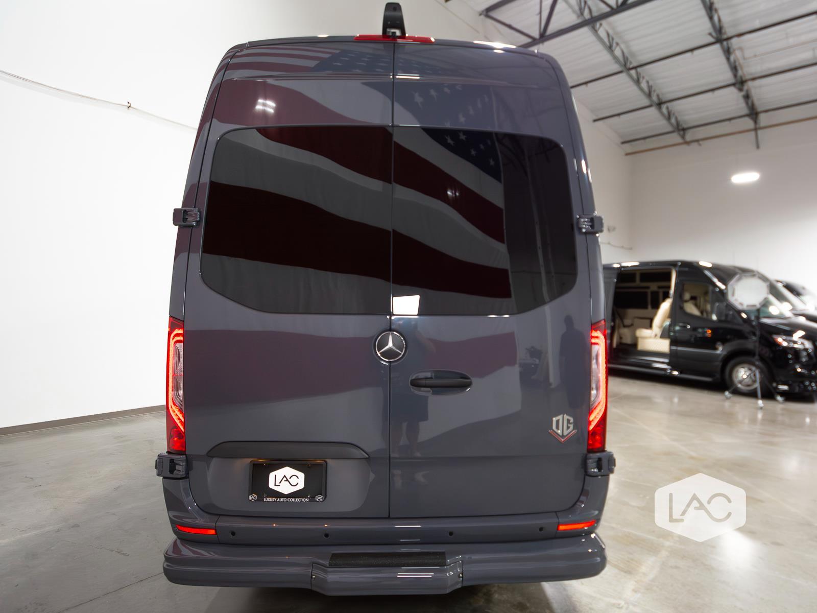 2025 Mercedes Benz Sprinter 3500 photo 22