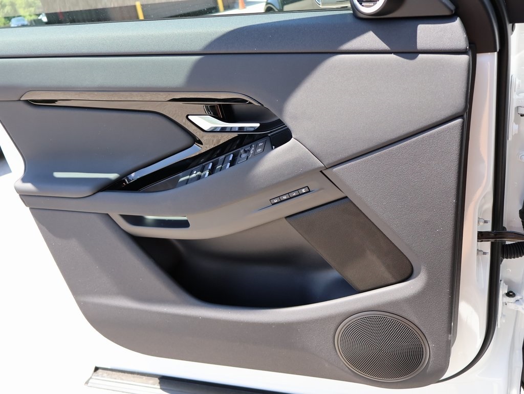 2026 Land Rover Range Rover Evoque S photo 29