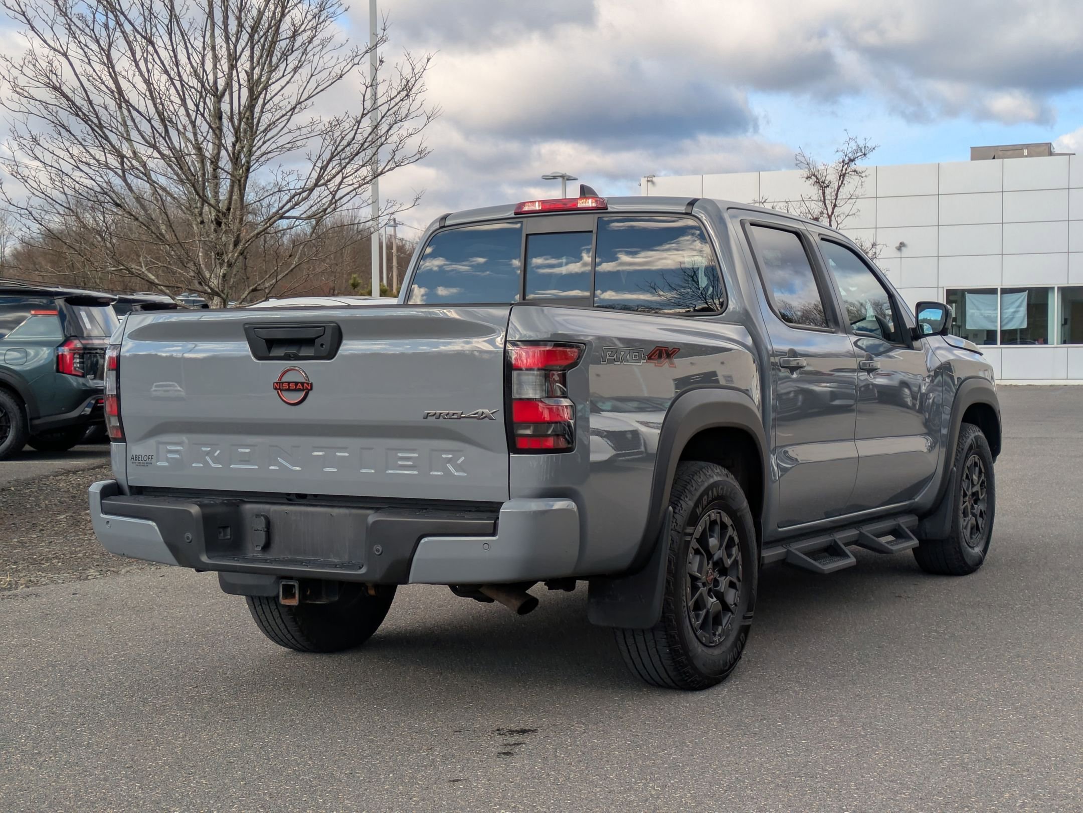 2022 Nissan Frontier PRO-4X photo 4