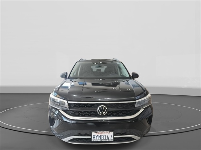 Used 2022 Volkswagen Taos SE with VIN 3VVSX7B26NM025096 for sale in City Of Industry, CA