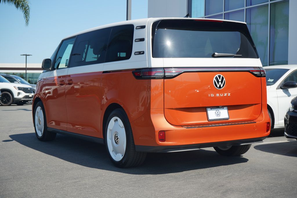 2025 Volkswagen ID. Buzz photo 3