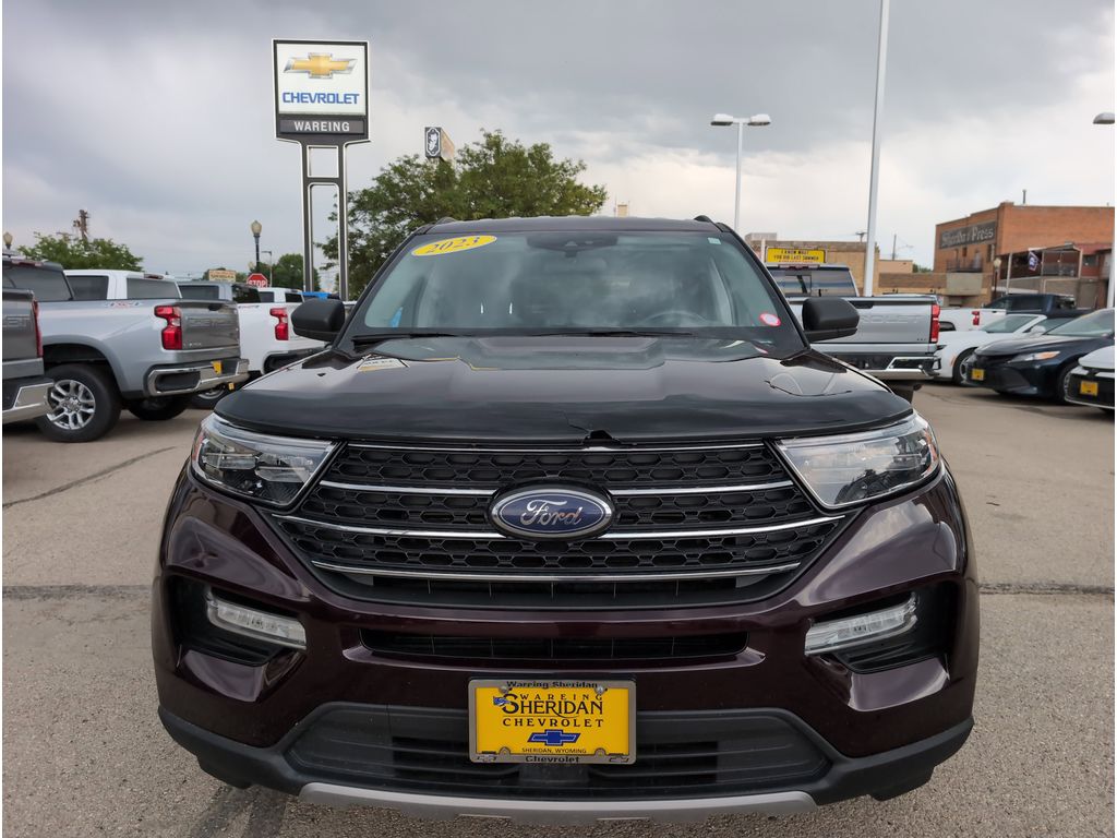 2023 Ford Explorer XLT photo 2