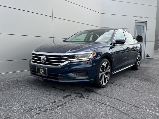 2022 Volkswagen Passat 2.0T SE photo 9