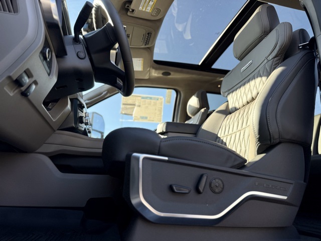 2026 Ford F-350 photo 15