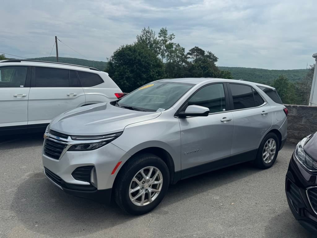 Used 2022 Chevrolet Equinox LT with VIN 3GNAXUEVXNL189933 for sale in Forest City, PA
