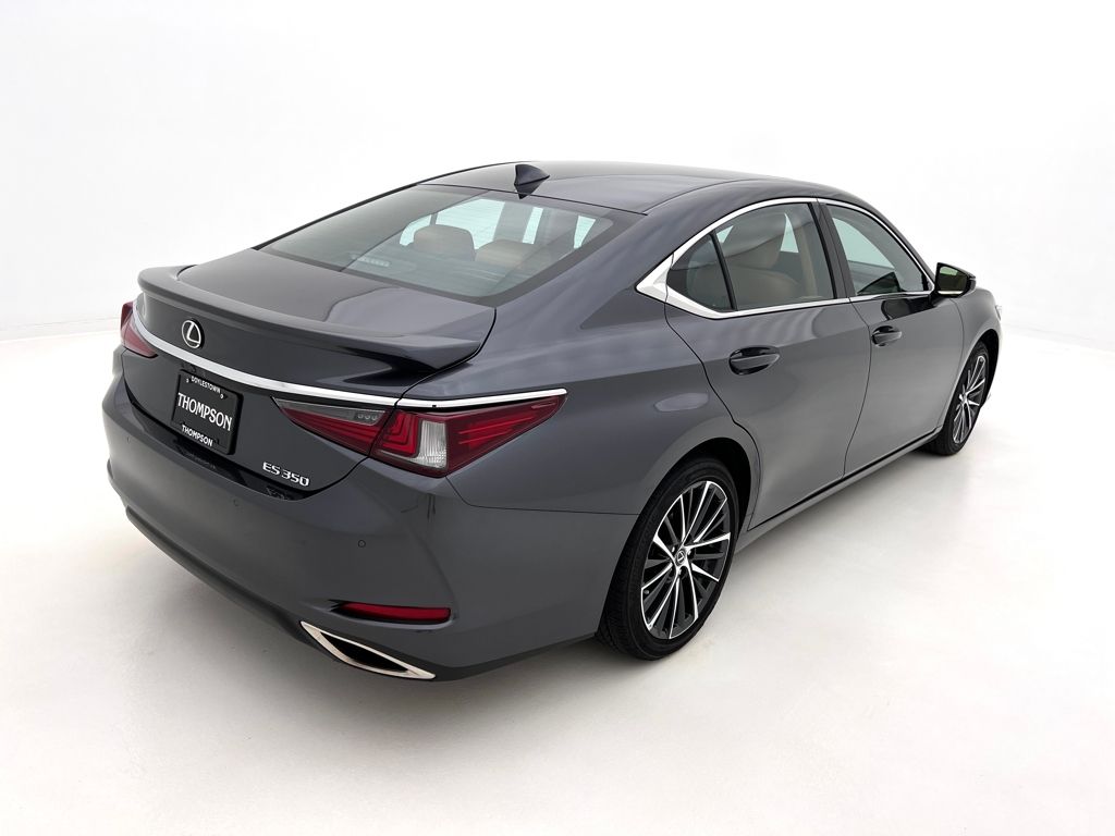 2022 Lexus ES 350 photo 8